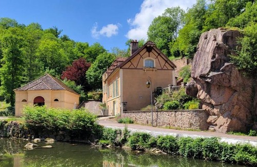 Semur-en-Auxois Apartment | Studio de l'Armançon