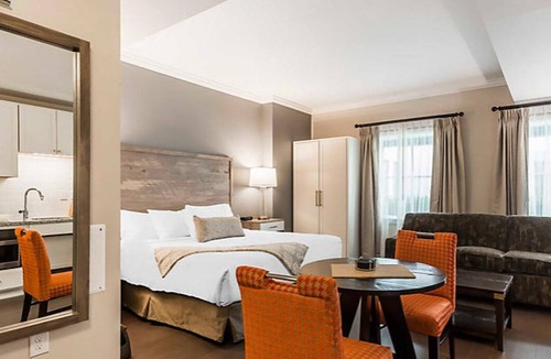 Downtown Charleston Resort | Studio Deluxe Condo at King 583 - Downtown Charleston