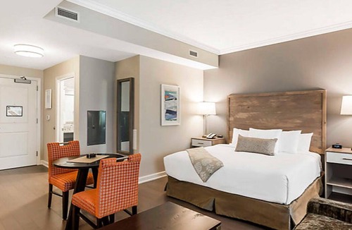 Downtown Charleston Resort | Studio Deluxe Condo at King 583 - Downtown Charleston