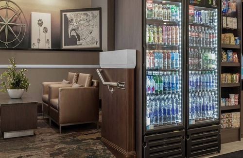 Gaslamp Quarter Condo | Studio Deluxe Unit -Theme Parks & Gaslamp Quarter