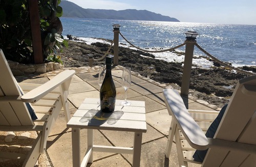 Estate La Vallee Apartment | Studio directly on the Cane Bay Beach ! Wake up to the sounds of the waves !