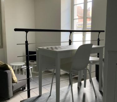 Paroisse Notre-Dame Apartment | STUDIO Dole Grevy deux étoiles,