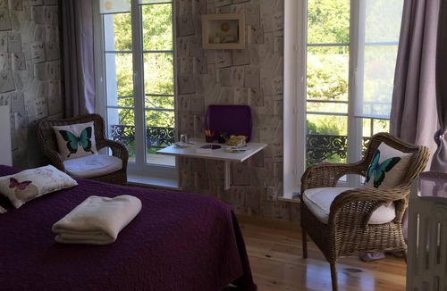 Abbeville Apartment | Studio-Douche-Terrasse-Le jardinet