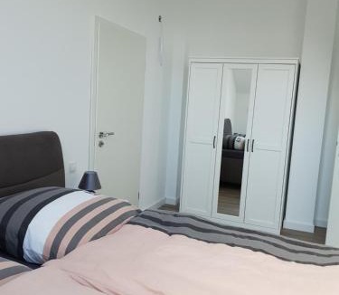 Sankt Johann Apartment | Studio EifelGlück