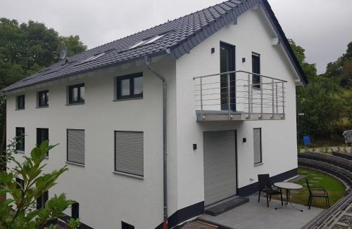 Sankt Johann Apartment | Studio EifelGlück