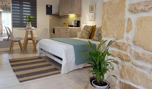 Faistos Apartment | Studio Elena - Oasis holiday houses