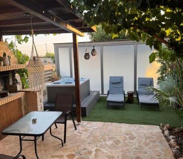 Faistos Apartment | Studio Elena - Oasis holiday houses