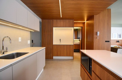 Trindade Apartment | Studio em frente a UFSC e HU - CEN010