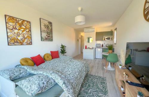 Saint-Mandrier-sur-Mer Apartment | Studio Emeraude Proche Plage Clim Balcon Dernier Etage Parking - Saint Mandrier Sur Mer - Pin Rolland