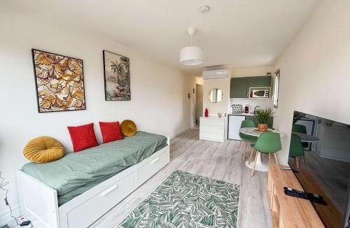 Saint-Mandrier-sur-Mer Apartment | Studio Emeraude Proche Plage Clim Balcon Dernier Etage Parking - Saint Mandrier Sur Mer - Pin Rolland