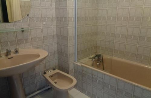 Arcachon Apartment | Studio en Centre-Ville d'Arcachon avec Balcon, Parking Privé et Wi-Fi, à 300m de la Plage - FR-1-374-28