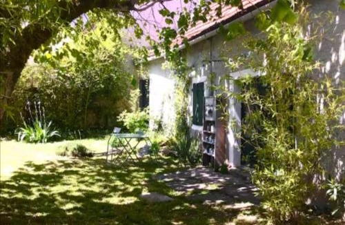 Limogne-en-Quercy House | Studio en duplex et jardin au coeur du village