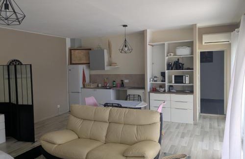 Beaucaire Apartment | studio ensoleillé