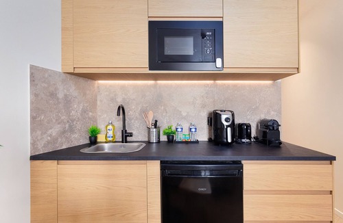 Billancourt–Rives de Seine Apartment | Studio-Family-Wet room-City view