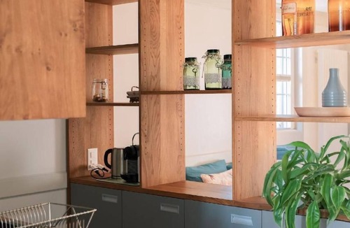 Bottighofen Apartment | Studio Ferienwohnung - 38 m2- mit Gartennutzung by Interhome