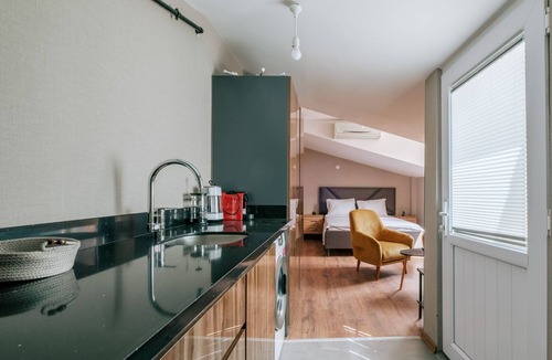 Yakuplu Apartment | Studio Flat 2 min to Metro, Near Marmara Park
