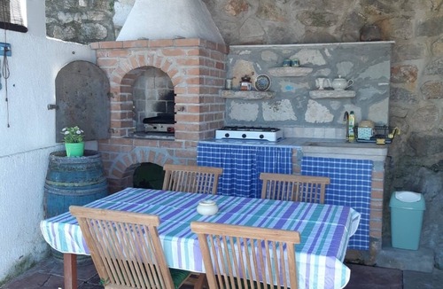 Valun Apartment | Studio flat near beach Valun, Cres (AS-20860-a)