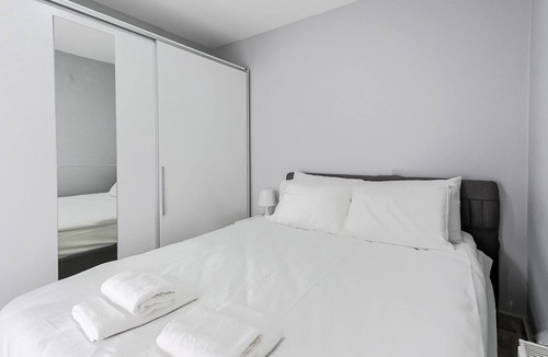 Kepez Apartment | Studio Flat w Shared Pool and Garden in Antalya