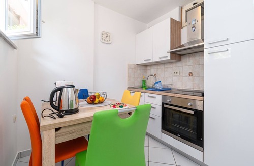 Selce Apartment | Studio flat with terrace Crikvenica (AS-21501-a)