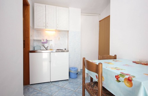 Punta Kriza Apartment | Studio flat with terrace and sea view Punta križa, Cres (AS-383-b)