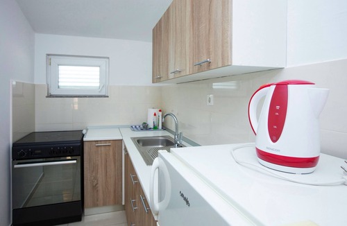 Pirovac Apartment | Studio flat with terrace Pirovac, Šibenik (AS-21008-c)