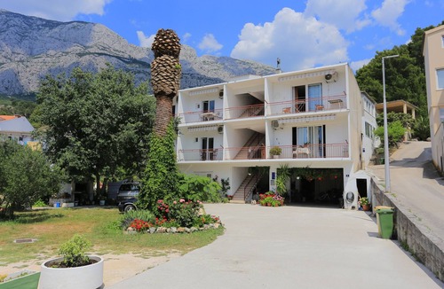 Tucepi Apartment | Studio flat with terrace Tučepi, Makarska (AS-6695-b)