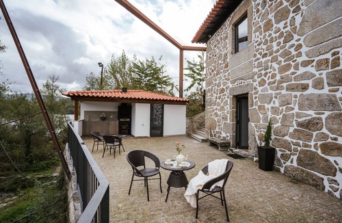 Amares Apartment | Studio for 2 people * SPA * River view
