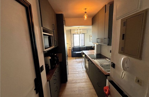 Anglet Apartment | Studio for 3 people 800m from the beach with private parking space.