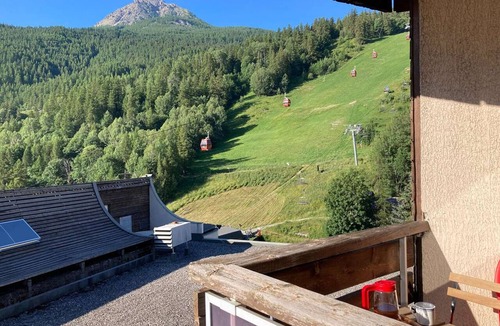 Saint-Chaffrey Apartment | Studio for 4 in Serre-Chevalier, Southeast Balcony