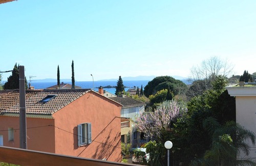 Le Lavandou Apartment | Studio for 4, parking, pets allowed, near beach - Le Lavandou