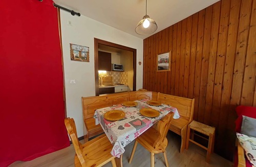 Le Grand-Bornand Apartment | Studio for 4, village center, near shops and slopes, TV included