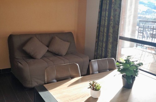 Jausiers Apartment | Studio for 4 with terrace, pool and parking in Jausiers