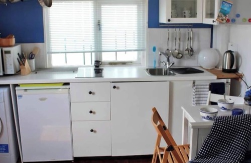 St Just Apartment | Studio for couples close to the sea