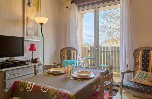 Barbotan-les-Thermes Apartment | Studio for 2 near Lake Uby, pets allowed, parking, wifi