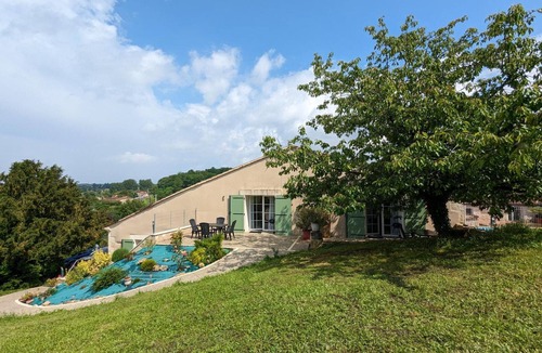 Chateauneuf-sur-Charente Apartment | Studio Châteauneuf-sur-Charente, studio flat, 2 persons