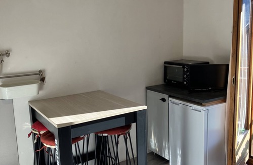 Saint-Gervais-les-Bains Apartment | Studio with balcony 5 minutes from the center and shops. Pets welcome