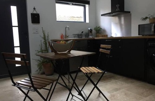Saint-Symphorien-d'Ozon Apartment | Studio Moderne