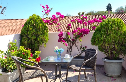 Benitses Apartment | Studio "Galini Studios 1" Near the Beach with Wi-Fi, A/C & Balcony