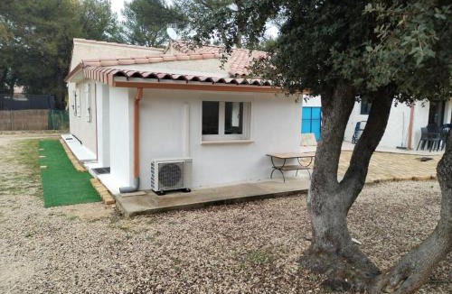 Saint-Didier House | Studio garrigue saint didier