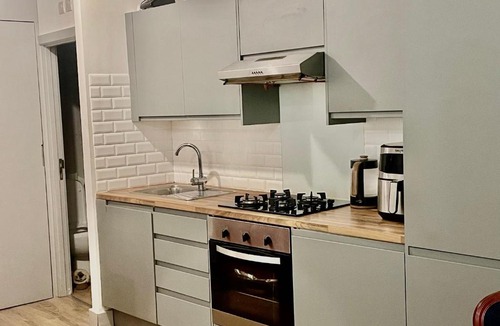 Edgware Apartment | Studio