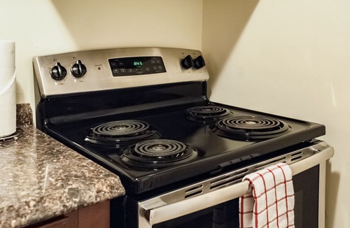 Dwight Apartment | Studio getaway right by Yale - EXPERTLY SANITIZED