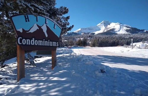 Big Sky Condo | Studio getaway steps away from Big Sky Resort