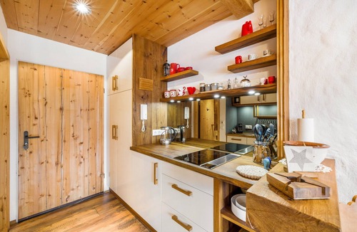 Inzell Apartment | Studio 'Gipfelblick' with Mountain View, Balcony and Wi-Fi