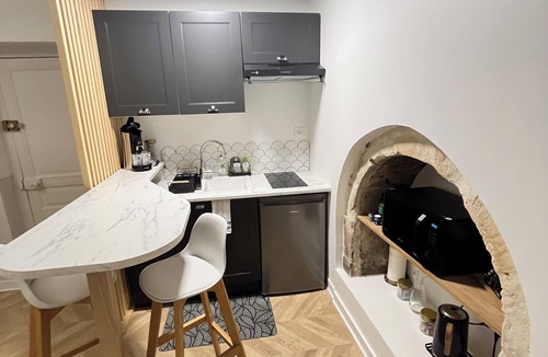 Bourges Apartment | Studio Haslay SERAUCOURT in the heart of BOURGES - Charm & comfort