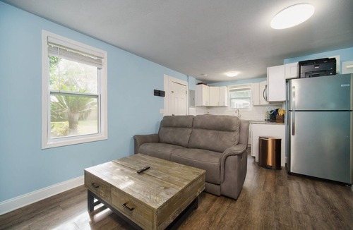 Southside Apartment | Studio Homey Studio Minutes from Mayo Clinic & UNF!