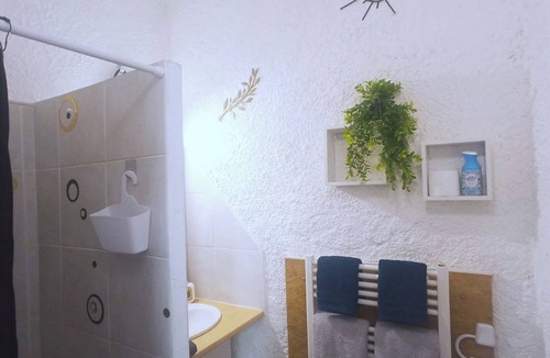 Argeles Gazost Apartment | Studio hypercentre hyper calme Argelès-Gazost