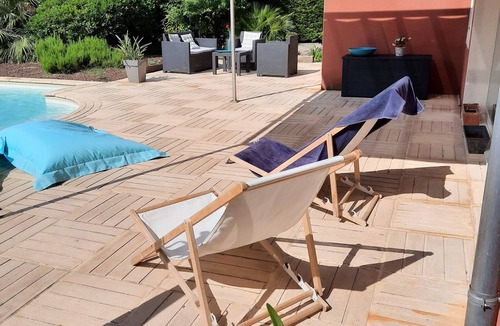 Montboucher-sur-Jabron House | Studio Independant Dans un Golf Avec Piscine et Jardin