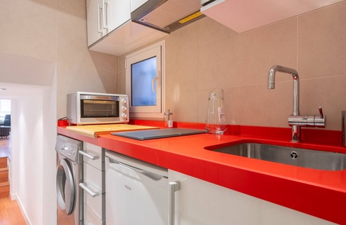 Barrio de las Letras Apartment | Studio in Barrio de las Letras Work or Study