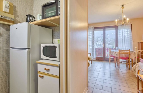 Barbotan-les-Thermes Apartment | Studio in Barbotan-les-Thermes with Wifi, Terrace and Pets allowed