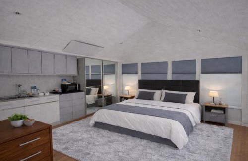 Greenford Broadway House | Studio in Greenford - 20 mins to Heathrow or London